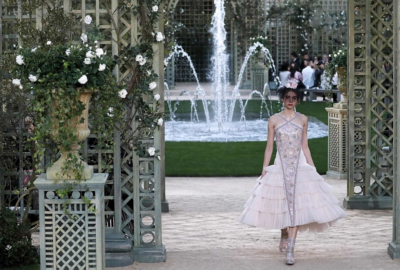 „Chanel“ aukštosios mados kolekcija