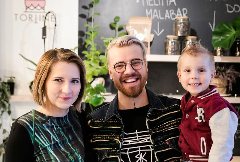 Robertas Kalinkinas su žmona Agne ir sūnumi / Renginio organizatorių nuotr.