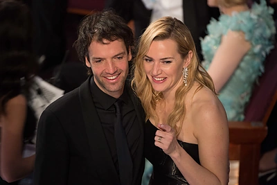 Kate Winslet ir jos vyro meilės istorija verta filmo