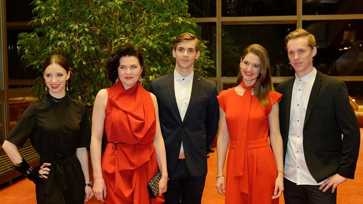 Metų solistais pripažinti operos dainininkė Viktorija Miškūnaitė ir baleto šokėjas Jeronimas Krivickas. Metų viltimis tapo dainininkė Dovilė Kazonaitė ir šokėja Neringa Česaitytė