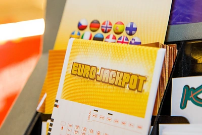 Tai bent sėkmė! Lietuvoje pirktas „Eurojackpot“ loterijos bilietas laimėjo beveik 81 mln. eurų