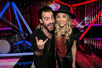 „Eurovizija 2018“: šveicarai į konkursą siunčia rokerišką brolio ir sesers duetą