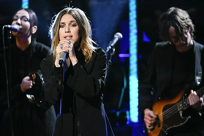 Vilniuje koncertuos hito „I Follow Rivers“ atlikėja Lykke Li