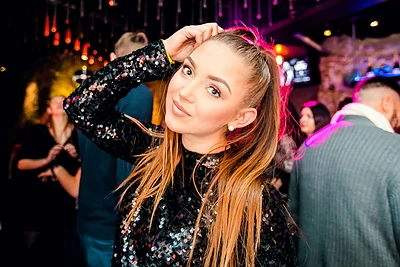 „Goda Alijeva & Driule XL“ drabužių kolekcija pristatyta "Mojo Lounge"