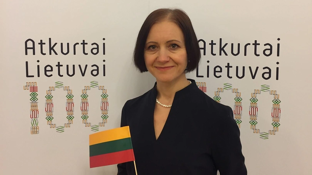 Birutei Mar įteiktas apdovanojimas