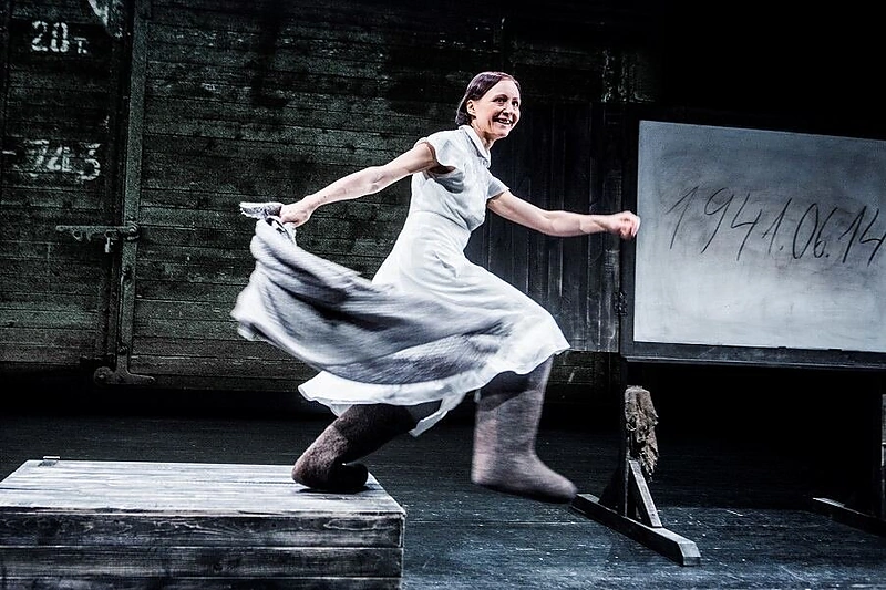 Birutei Mar įteiktas apdovanojimas