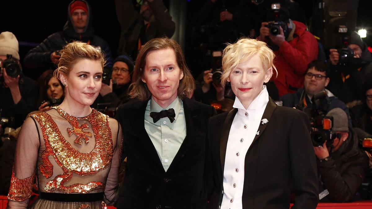 Režisierius Wesas Andersonas ir aktorės Greta Gerwig bei Tilda Swinton