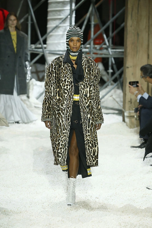 „Calvin Klein“ ruduo / žiema'18