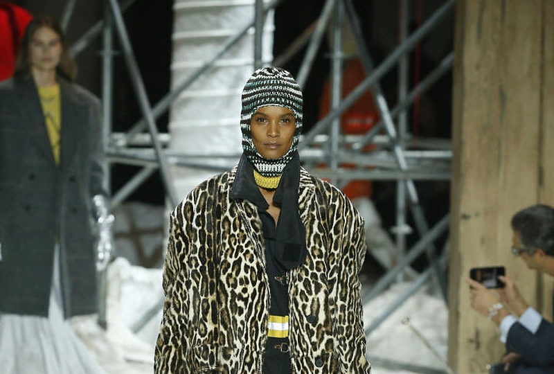 „Calvin Klein“ ruduo / žiema'18