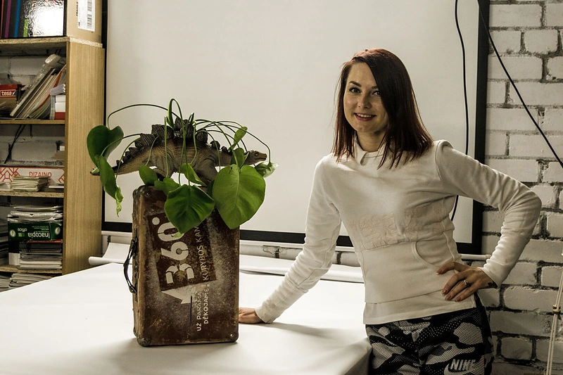 Bertas ir Ignė iš antrinių žaliavų pagamino vazonėlių