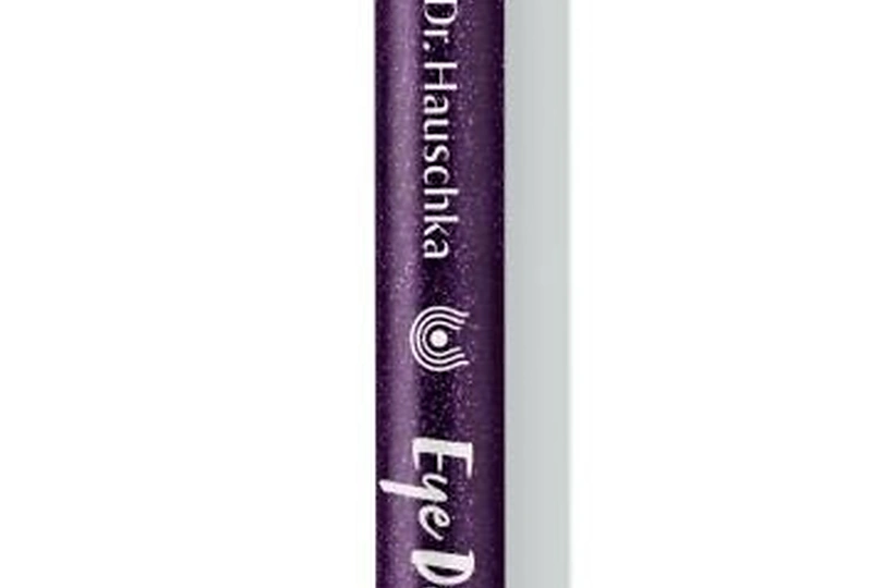 Dr. Hauschka riboto leidimo makiažo priemonių kolekcija „Purple Light“