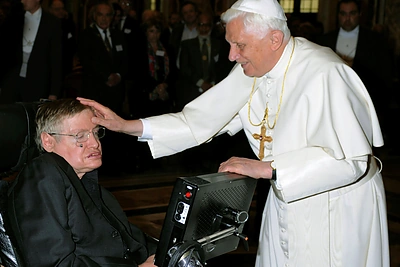 Stephenas Hawkingas ir popiežius Benediktas XVI (2008)