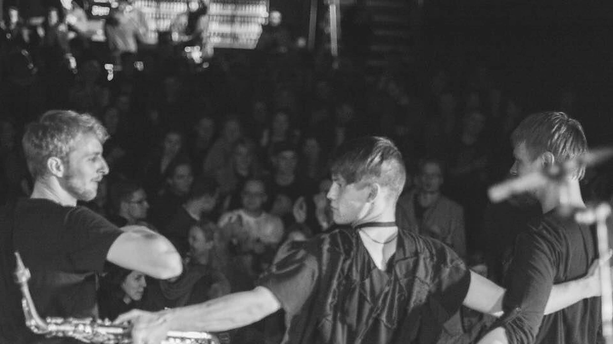 „Sheep Got Waxed“