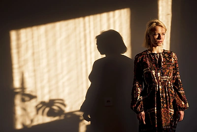 Pasaulis mini poezijos dieną: fotografė Neringa Rekašiūtė vis dažniau eksponuoja ne nuotraukas, bet eiles