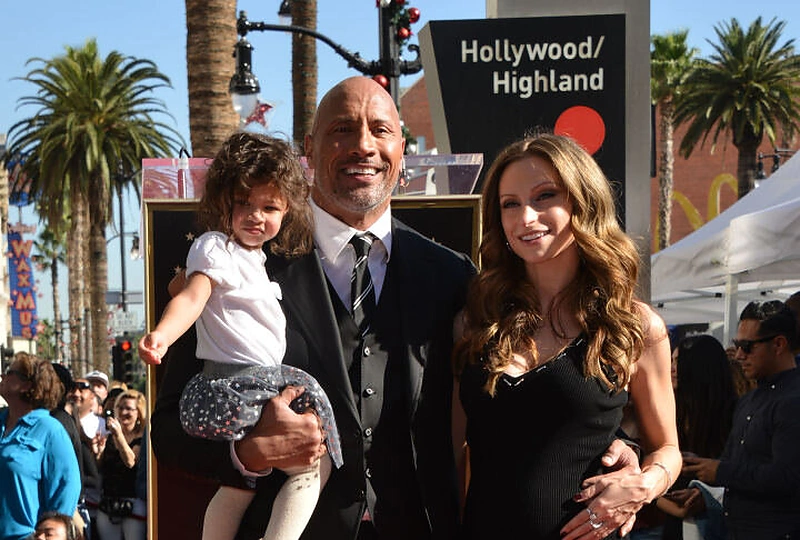 Dwayne'as Johnsonas su Lauren Hashian ir dukra Jasmine Johnson