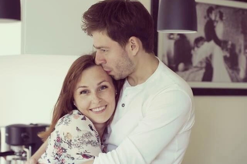 Akmėja Brūzgė: „Namų sienos mane vargino labiau nei vaiko verksmas“