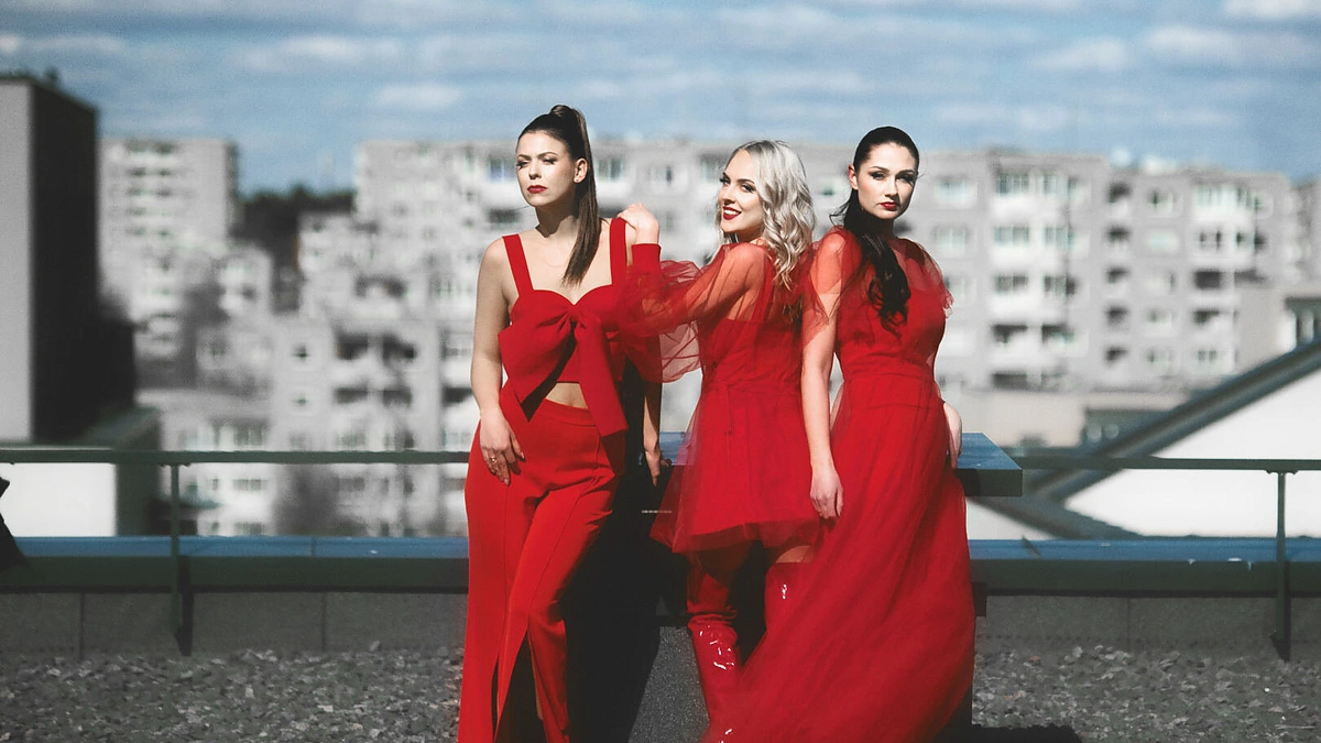 „Queens of Roses“