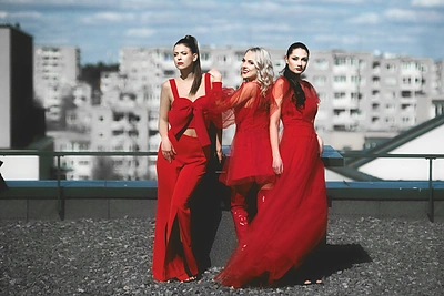 „Queens of Roses“