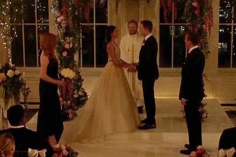 Reičel Zein vestuvės seriale „Kostiumuotieji“