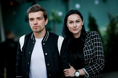 Gurmaniškų patiekalų vakarienė subūrė garsių draugų kompaniją