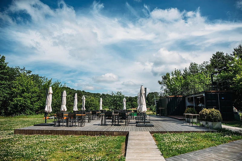 „The Owls“ terasa