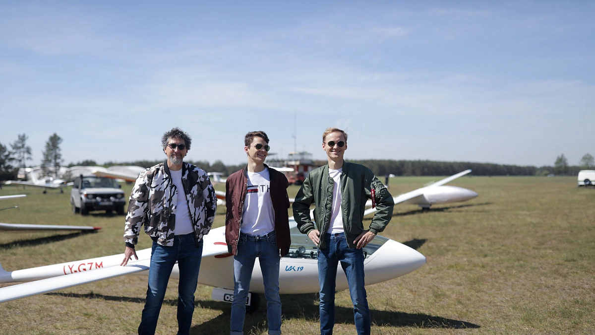 Sakalas Uždavinys, Algirdas Šimoliūnas, Ignas Bitinaitis