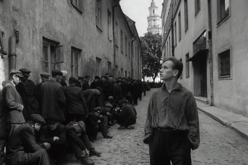 Kadras iš V. Žalakevičiaus filmo „Adomas nori būti žmogumi“