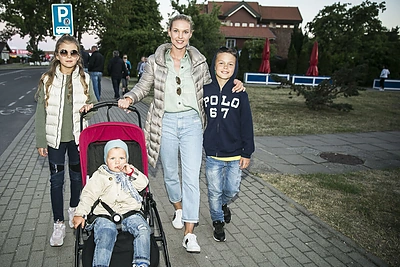 Šį savaitgalį garsenybės – pajūryje: atviliojo ir festivalis „Sveika, Neringa!“