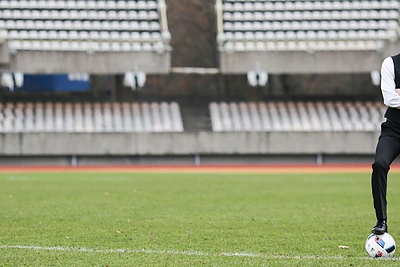 Futbolo „Freestyle“ technika užsiimantis Eduardas Butiuto