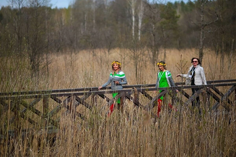 Akimirkos iš „Moterų ralio“