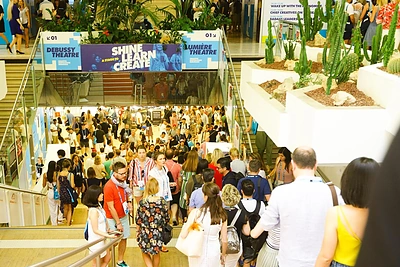 „Žmonių“ komandos akimirkos Kanuose