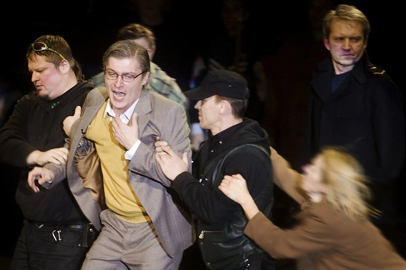 Akimirka iš spektaklio „Visuomenės priešas“