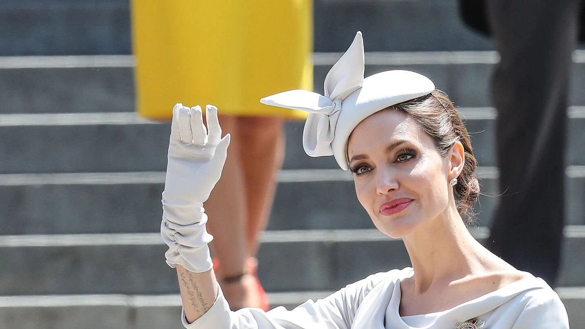 Angelina Jolie