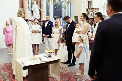 Dizainerės Julijos Žižės dukrų krikštynų šventė