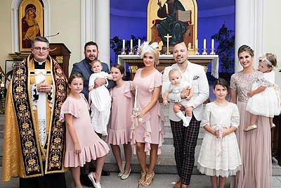 Remigijaus ir Rovenos Žiogų sūnaus krikštynų akimirka