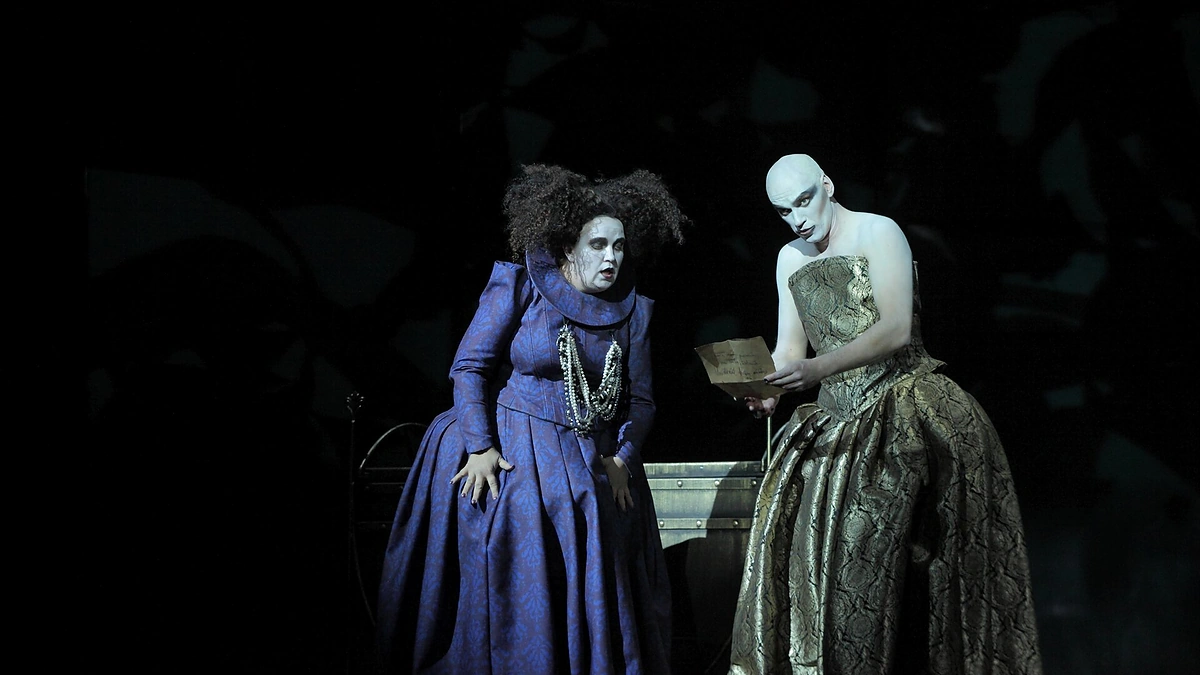 Akimirka iš spektaklio „Faustas“