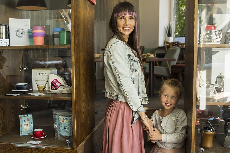 Veronika Montvydienė su dukrele Adele