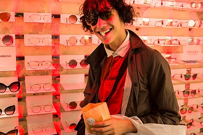 „MOSCOT“ akinių pristatymo akimirka