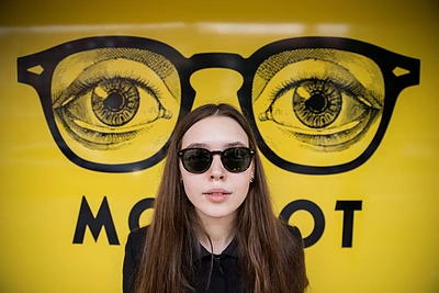 „MOSCOT“ akinių pristatymo akimirka