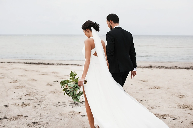 Šventojoje žiedus sumainė aktorius Edgaras Bechter ir Modesta Stonkutė