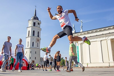 „Žmonės“ komanda dalyvavo „Danske Bank Vilniaus maratone“