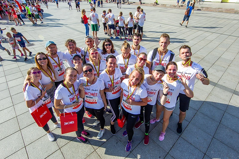 „Žmonės“ komanda dalyvavo „Danske Bank Vilniaus maratone“