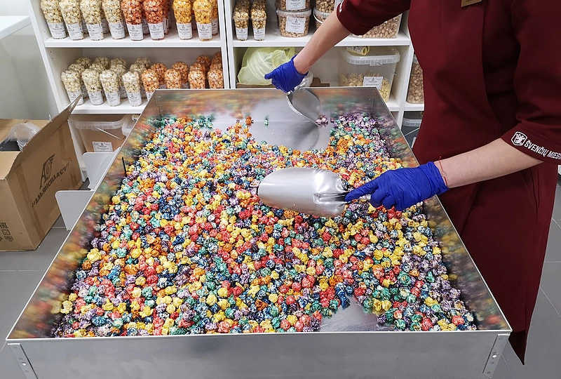 Laboratorijoje „Popcorn Lab” galėsite paragauti net 50 rūšių spragėsių