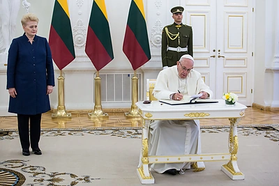 Popiežiaus Pranciškaus ir Dalios Grybauskaitės susitikimas / Juliaus Kalinsko / 15min nuotr.