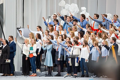 Popiežius Katedros aikštėje / Juliaus Kalinsko / 15min nuotr.