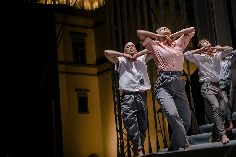 Vilniaus miesto šokio teatro „Low Air“ pasirodymas