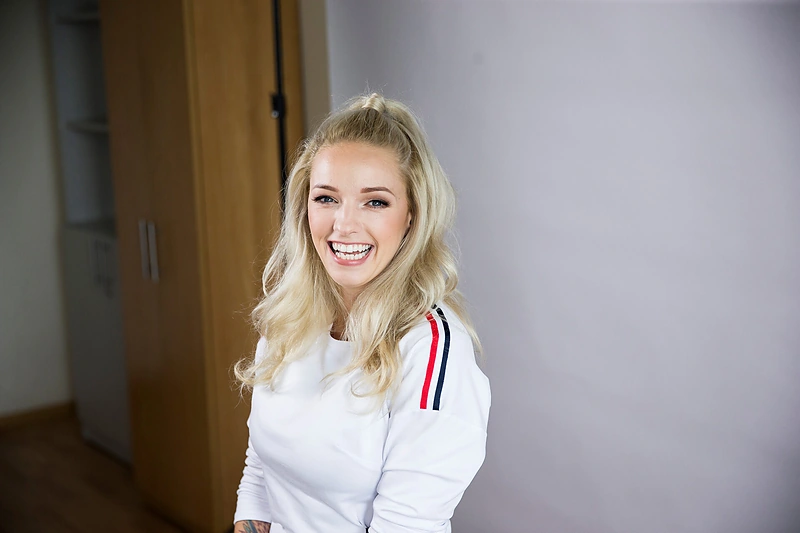 Laidoje „9 klausimai“ – atlikėja Anžela Adamovič