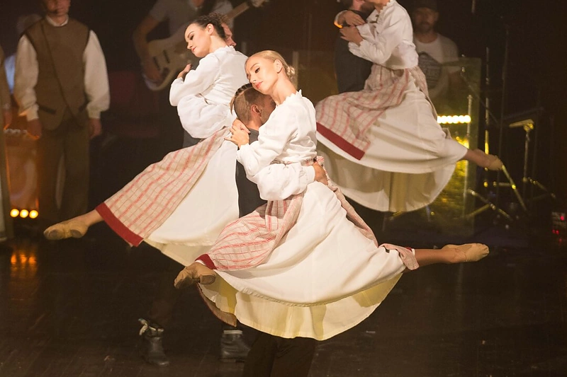 Ansamblis „Lietuva“