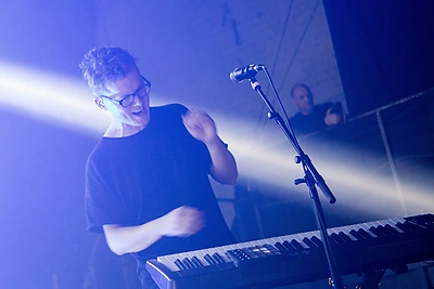 Grupės „Son Lux“ koncerto akimirkos