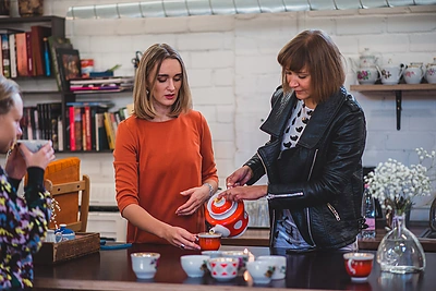 Netradicinis naujos Due. tamprių kolekcijos pristatymas